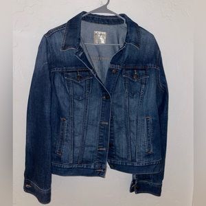 Old Navy. Like new. Pretty blue Jean jacket. XL